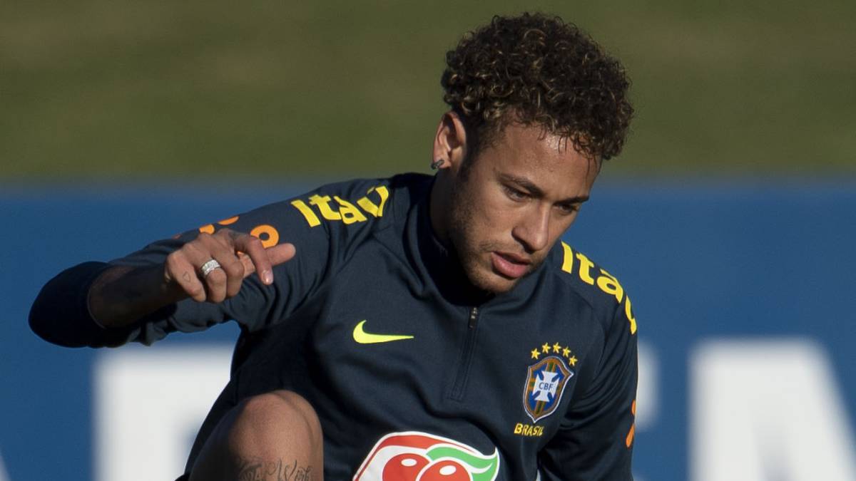 罗马诺：恩西索已在伦敦完成体检，本赛季将加盟斯特拉斯堡