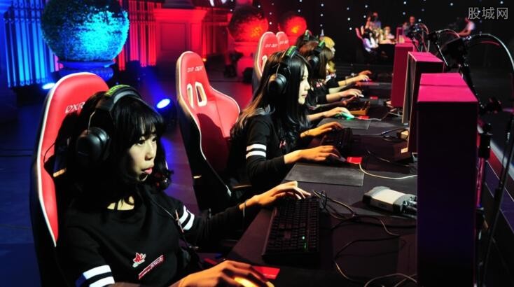 规赛场均能 规赛场均能