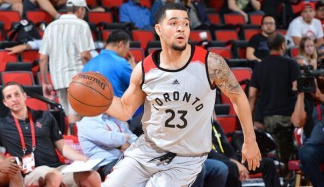 短传配合 短传配合