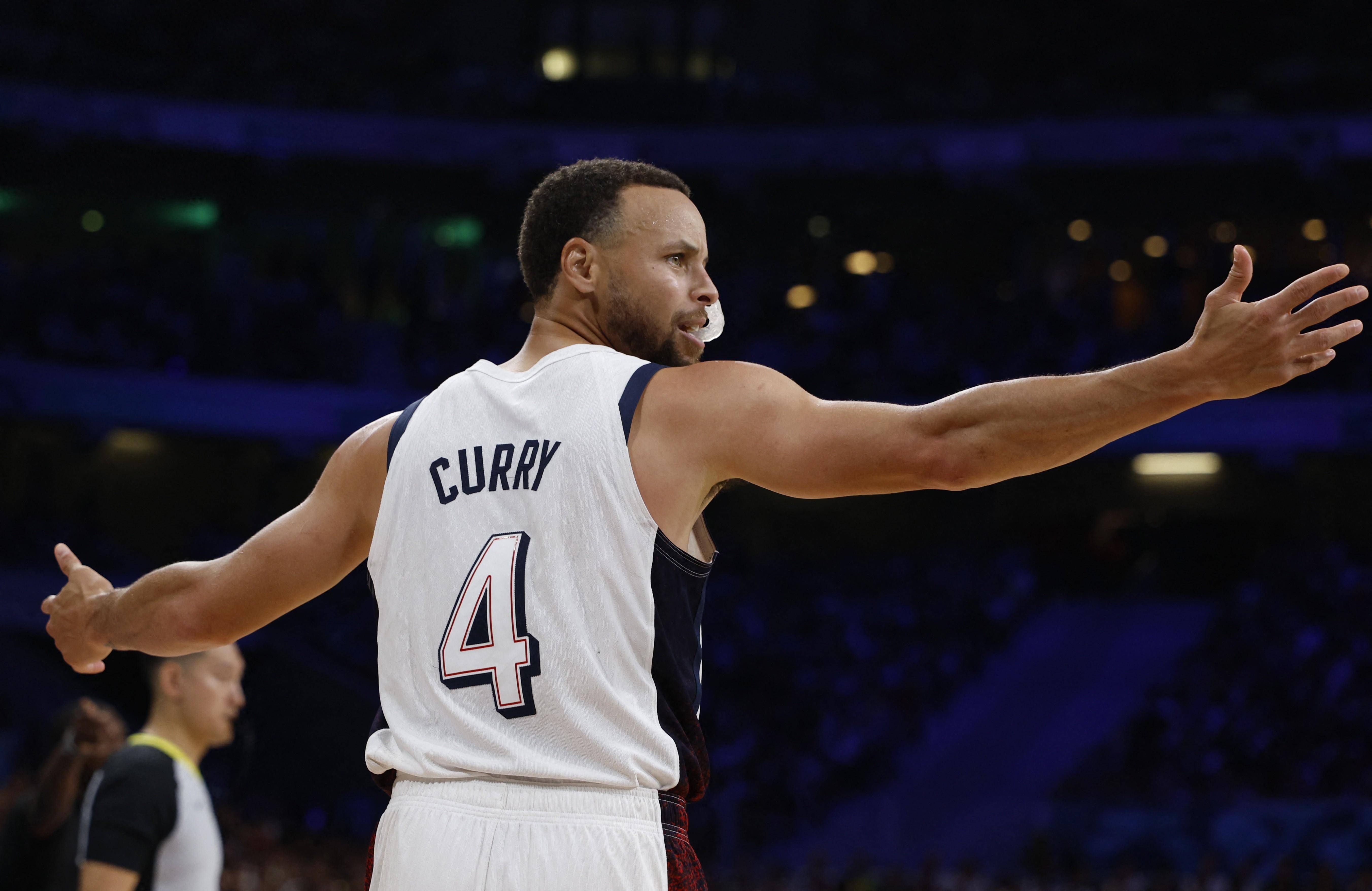 媒体人：黎伊扬和福建完成续约 双方达成一份2年C类合同